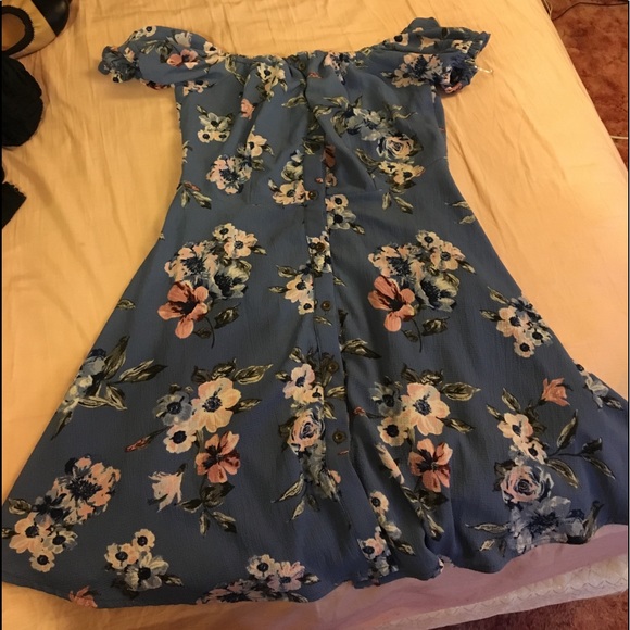 Sadie & Sage Dresses & Skirts - Sadie and Sage Blue Floral off the shoulder dress